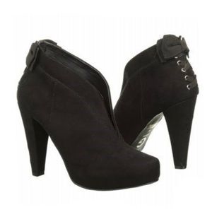 G By Guess Black Tarrah High Heel Booties Size 9.5 NEW